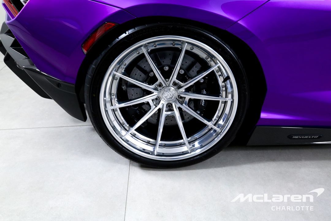 2024 Lamborghini Revuelto