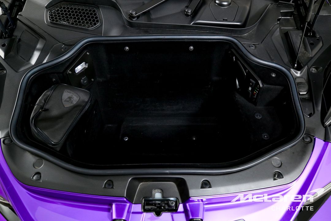 2024 Lamborghini Revuelto