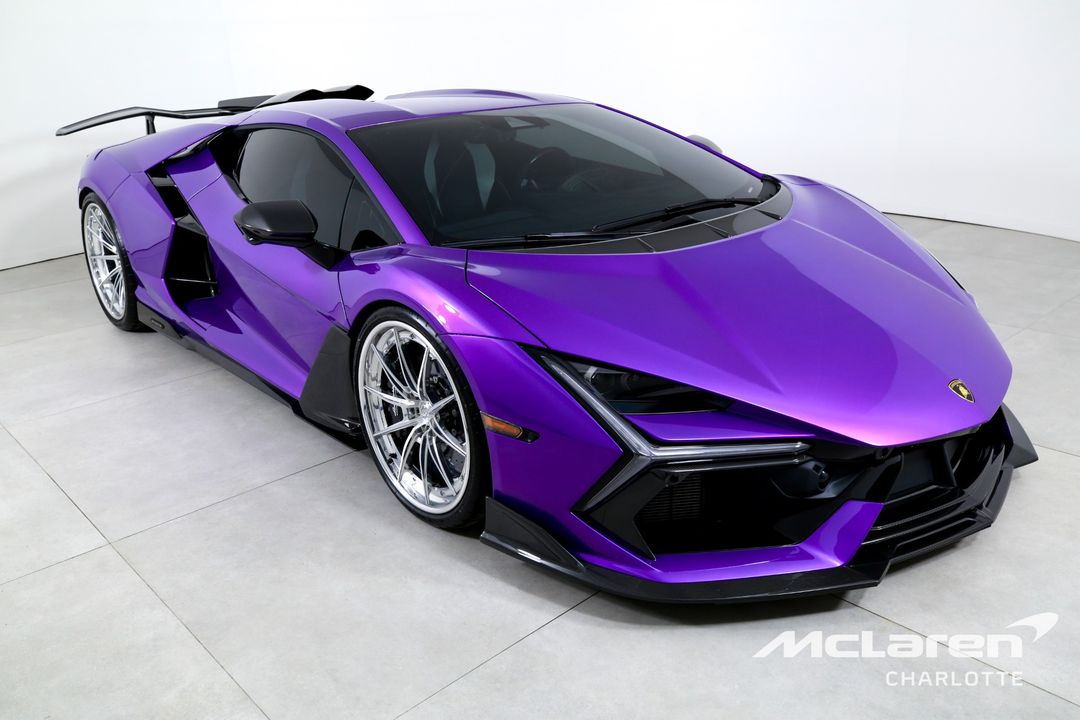 2024 Lamborghini Revuelto