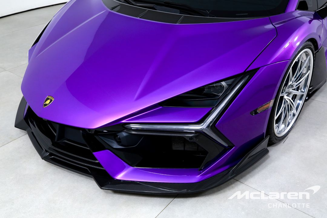 2024 Lamborghini Revuelto