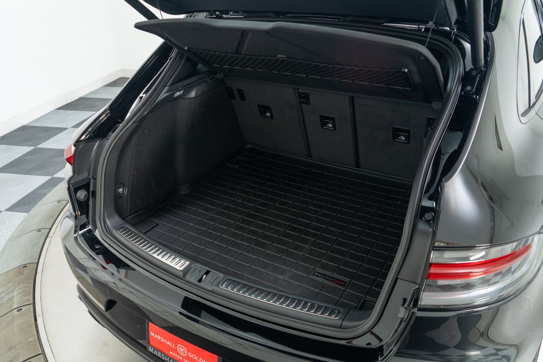2020 Porsche Macan