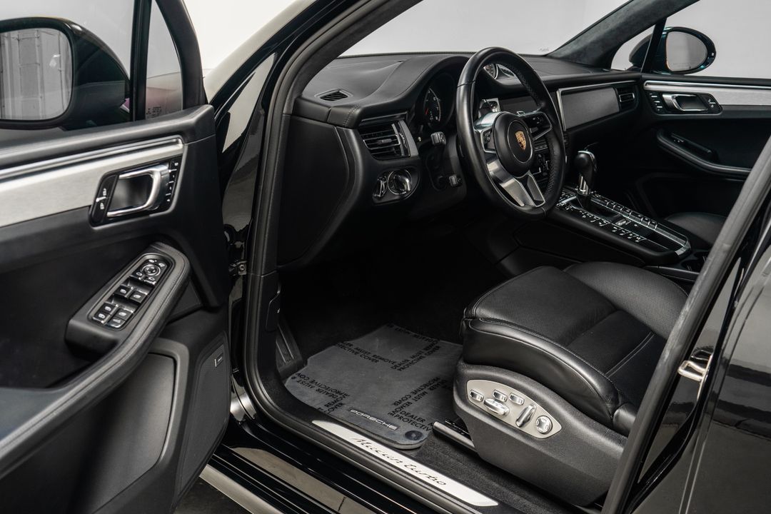 2020 Porsche Macan