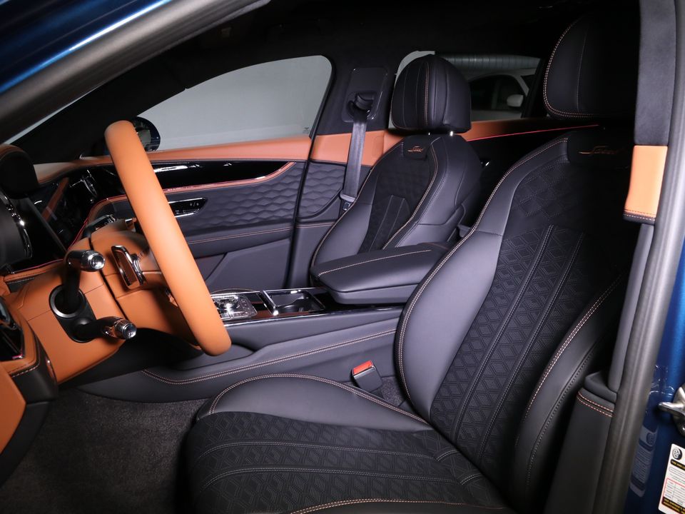 2025 Bentley Flying Spur