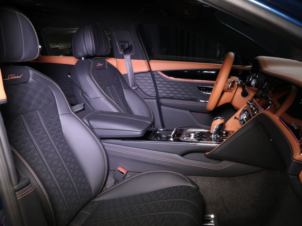 2025 Bentley Flying Spur