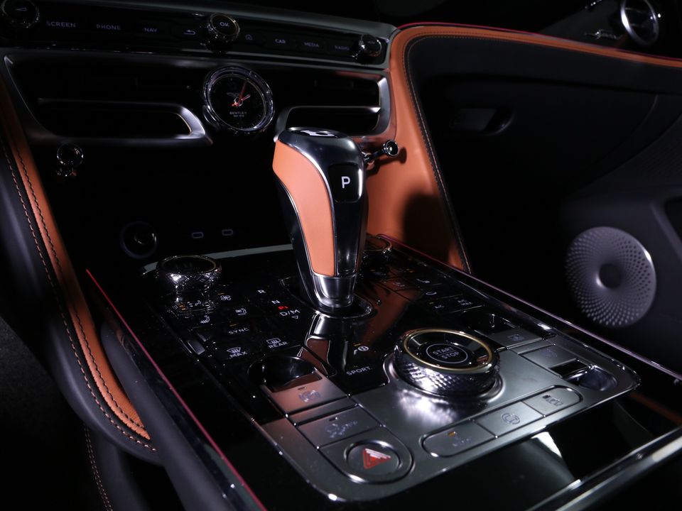 2025 Bentley Flying Spur