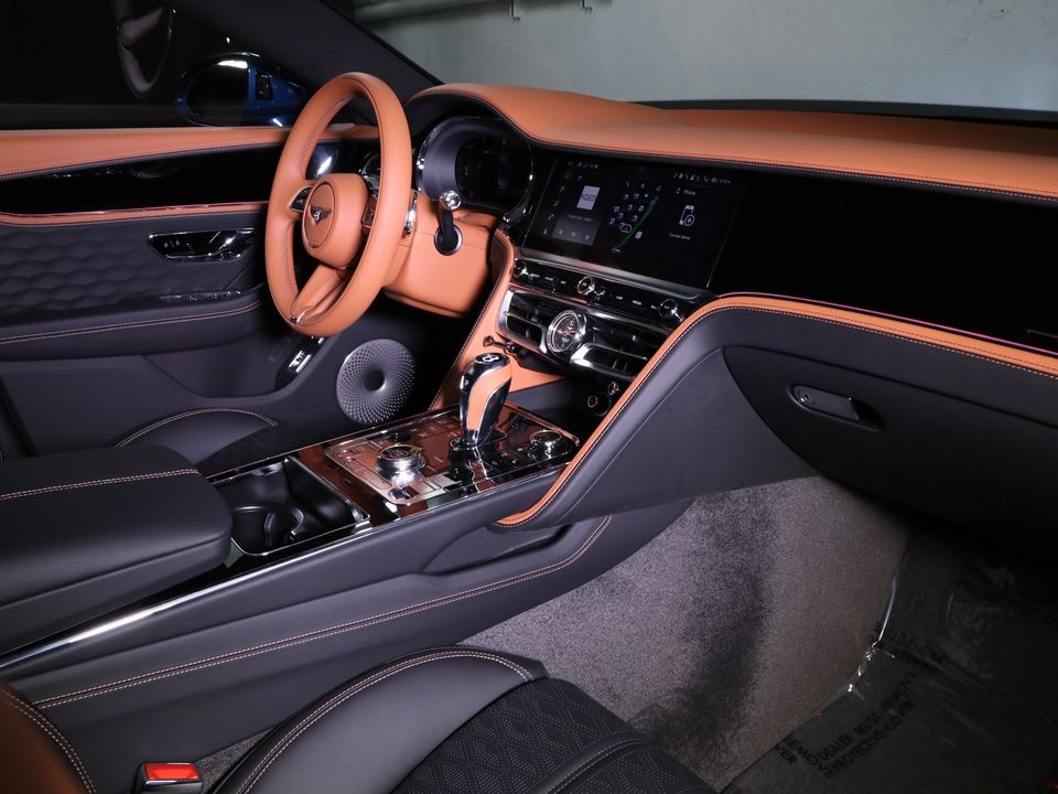 2025 Bentley Flying Spur