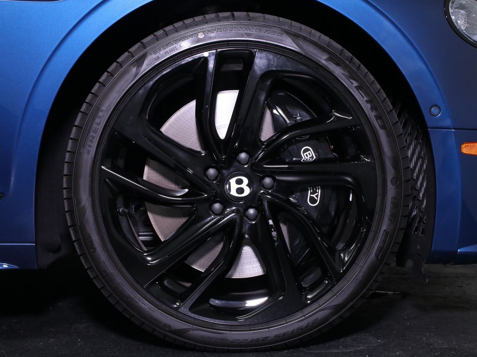 2025 Bentley Flying Spur