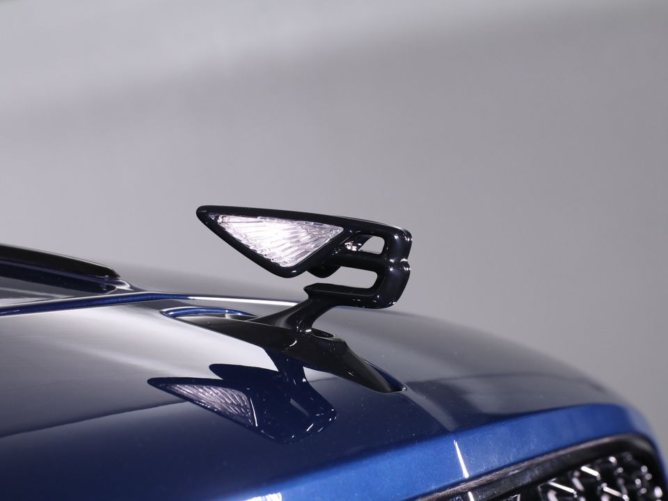 2025 Bentley Flying Spur