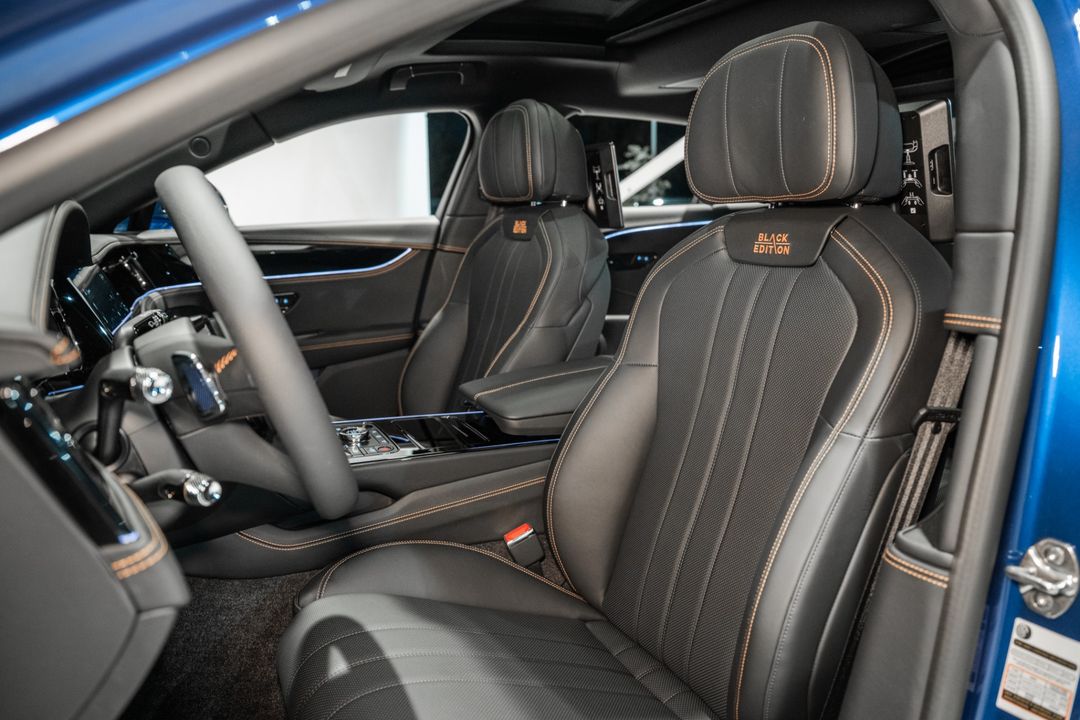 2025 Bentley FLYING SPUR BLACK EDITION