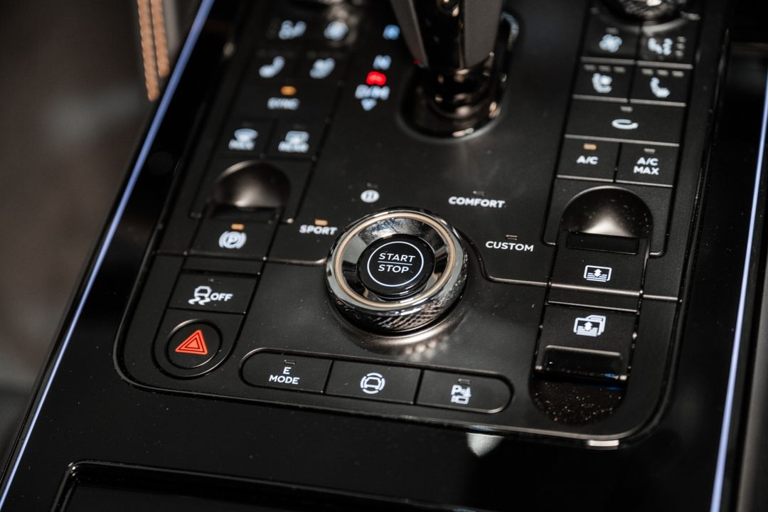 2025 Bentley FLYING SPUR BLACK EDITION