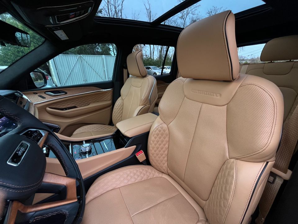 2025 Jeep Grand Cherokee