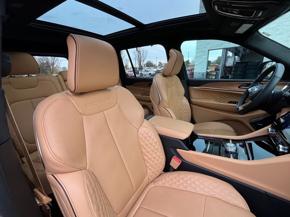 2025 Jeep Grand Cherokee