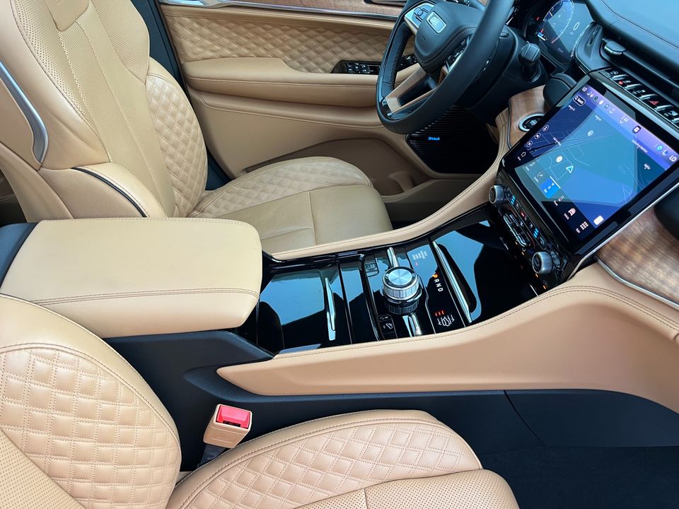 2025 Jeep Grand Cherokee