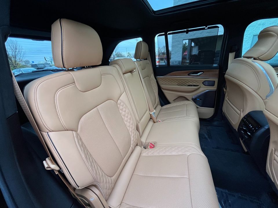 2025 Jeep Grand Cherokee