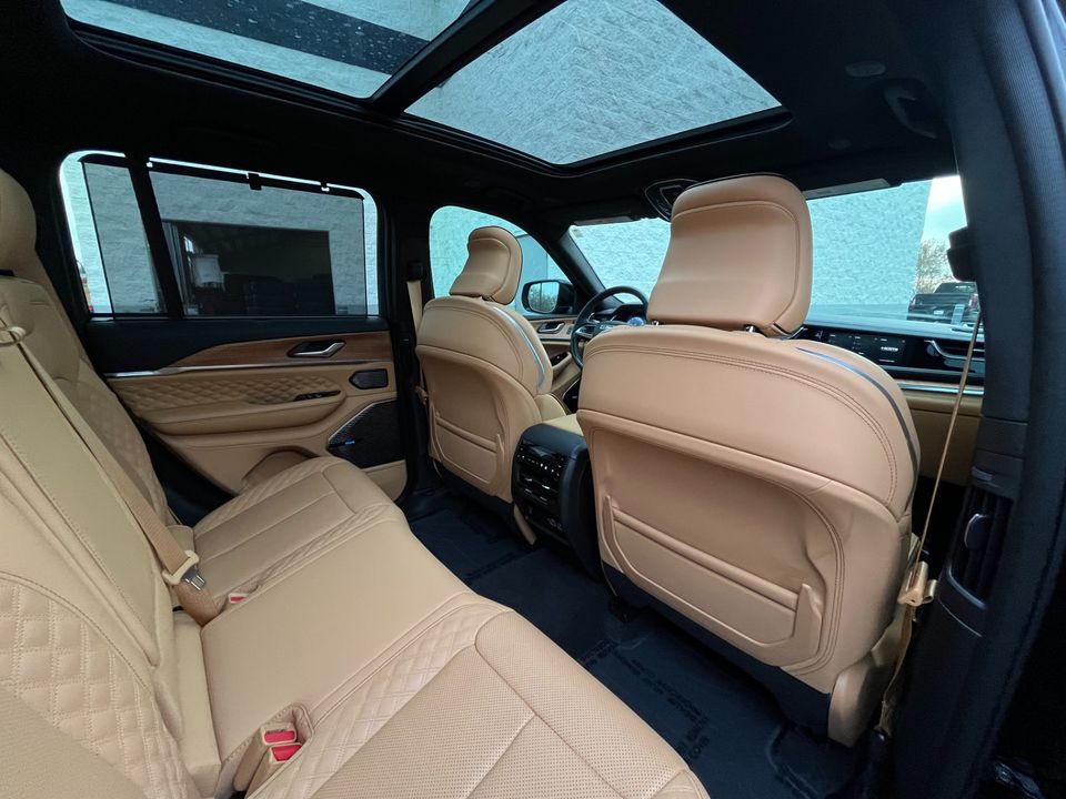 2025 Jeep Grand Cherokee