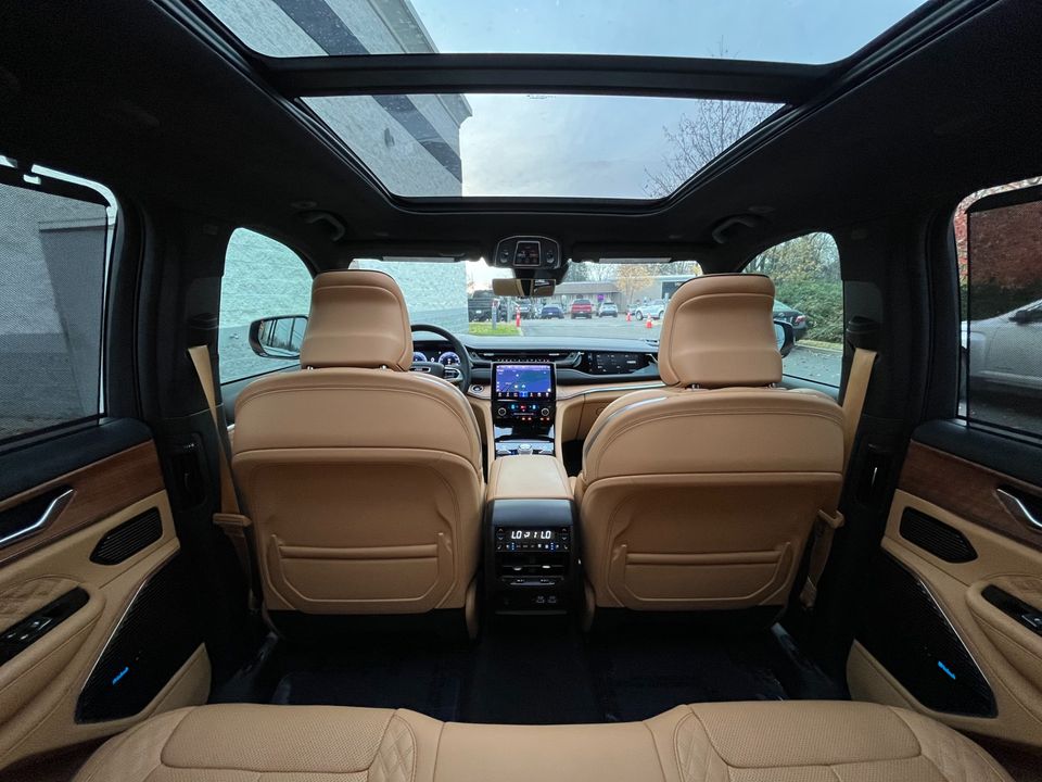 2025 Jeep Grand Cherokee