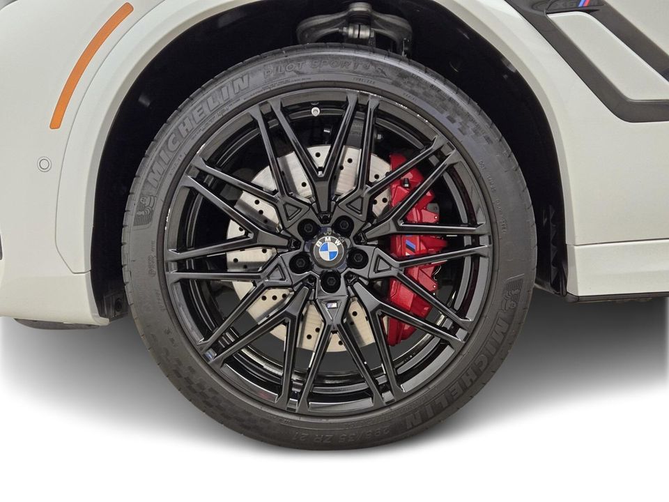 2025 BMW X6 M