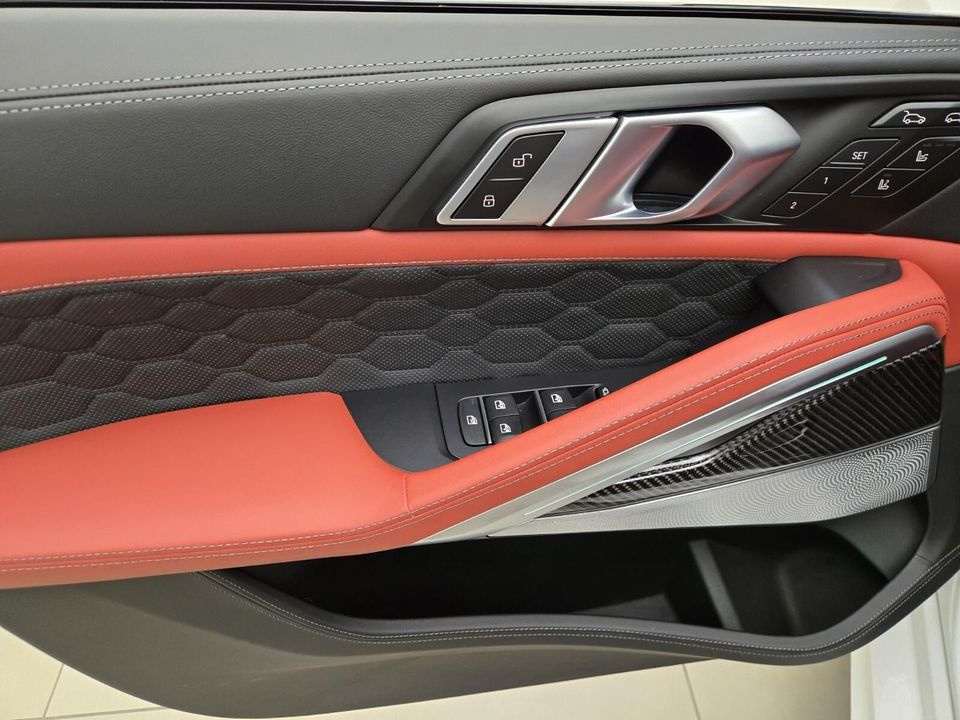 2025 BMW X6 M