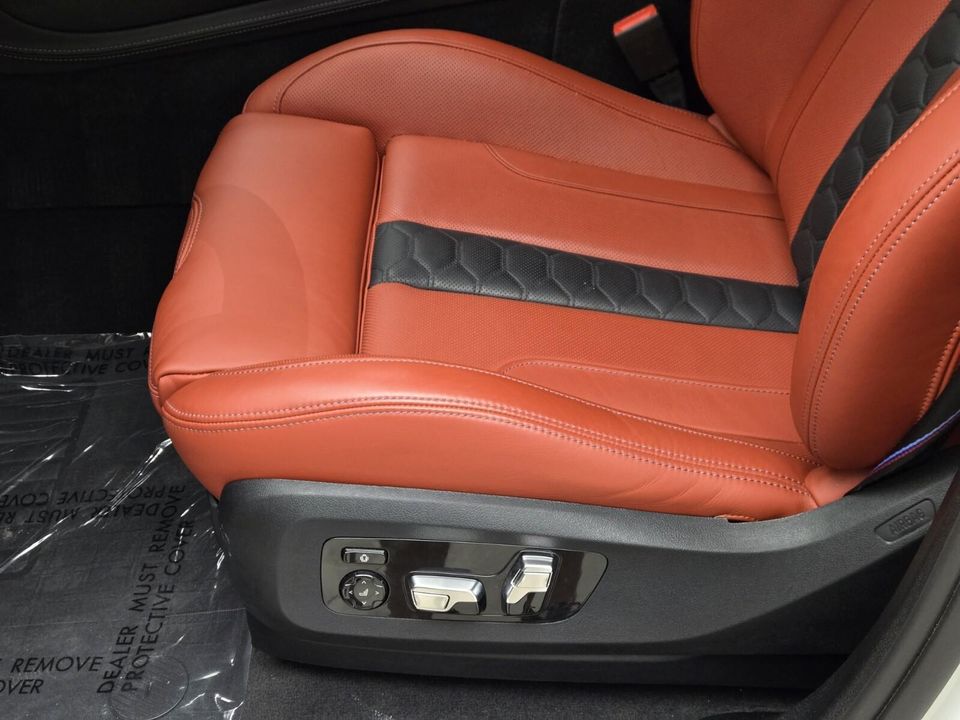 2025 BMW X6 M