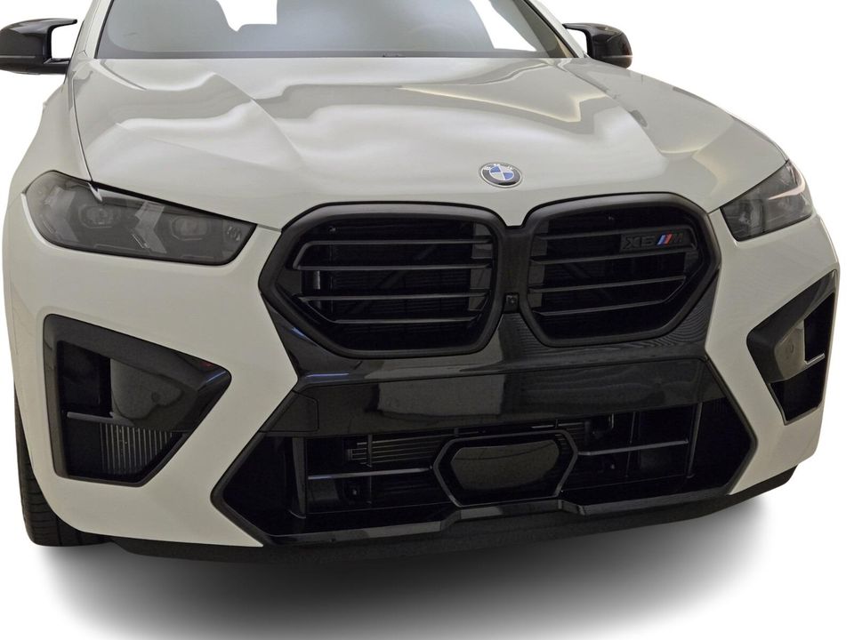 2025 BMW X6 M