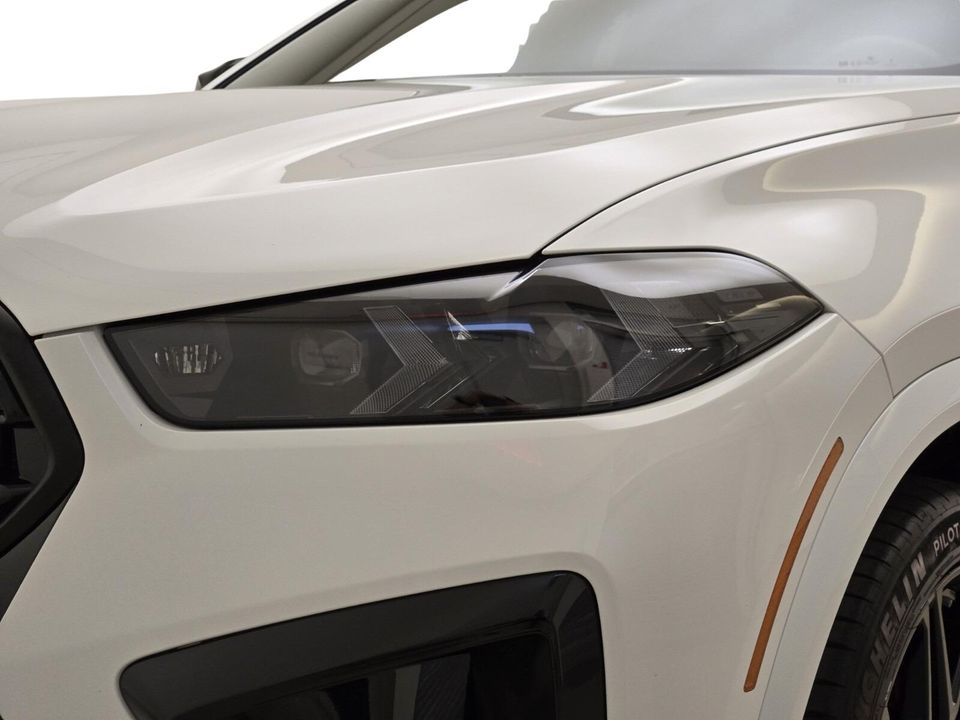 2025 BMW X6 M