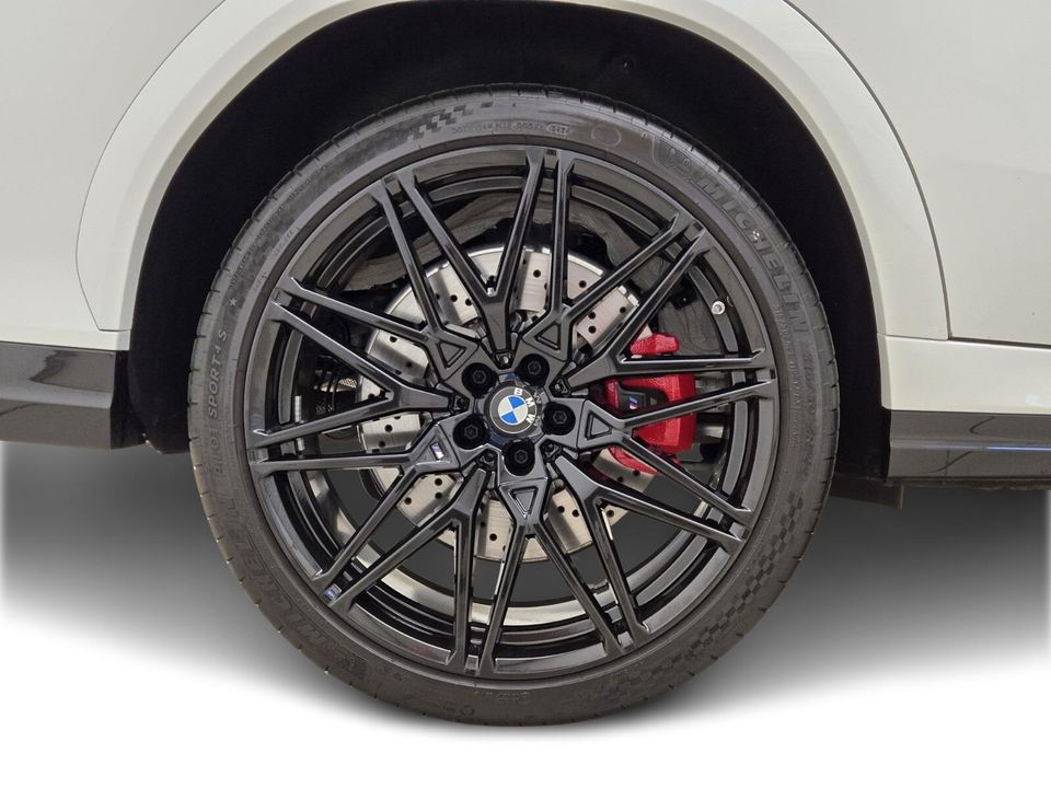 2025 BMW X6 M