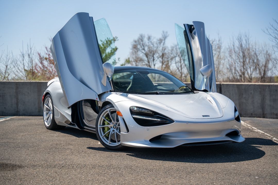 2025 McLaren 750S Spider