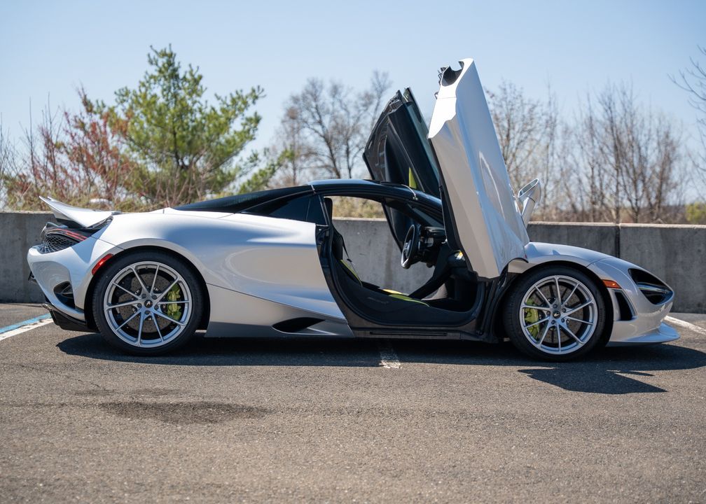 2025 McLaren 750S Spider