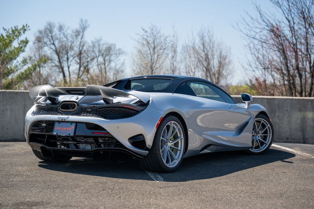 2025 McLaren 750S Spider