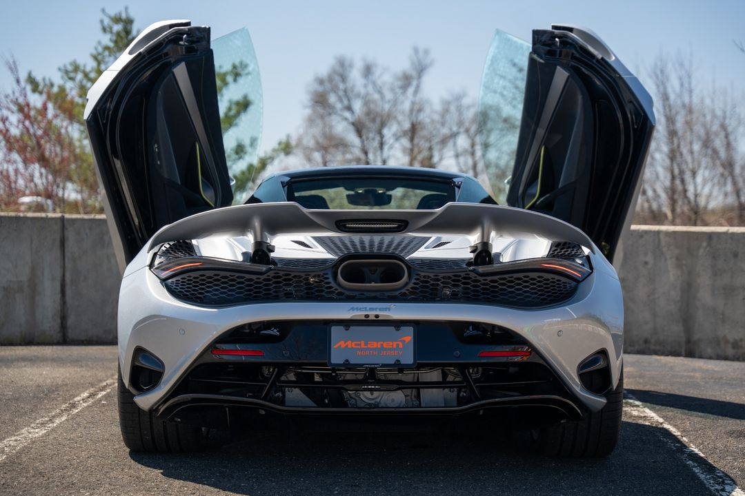 2025 McLaren 750S Spider