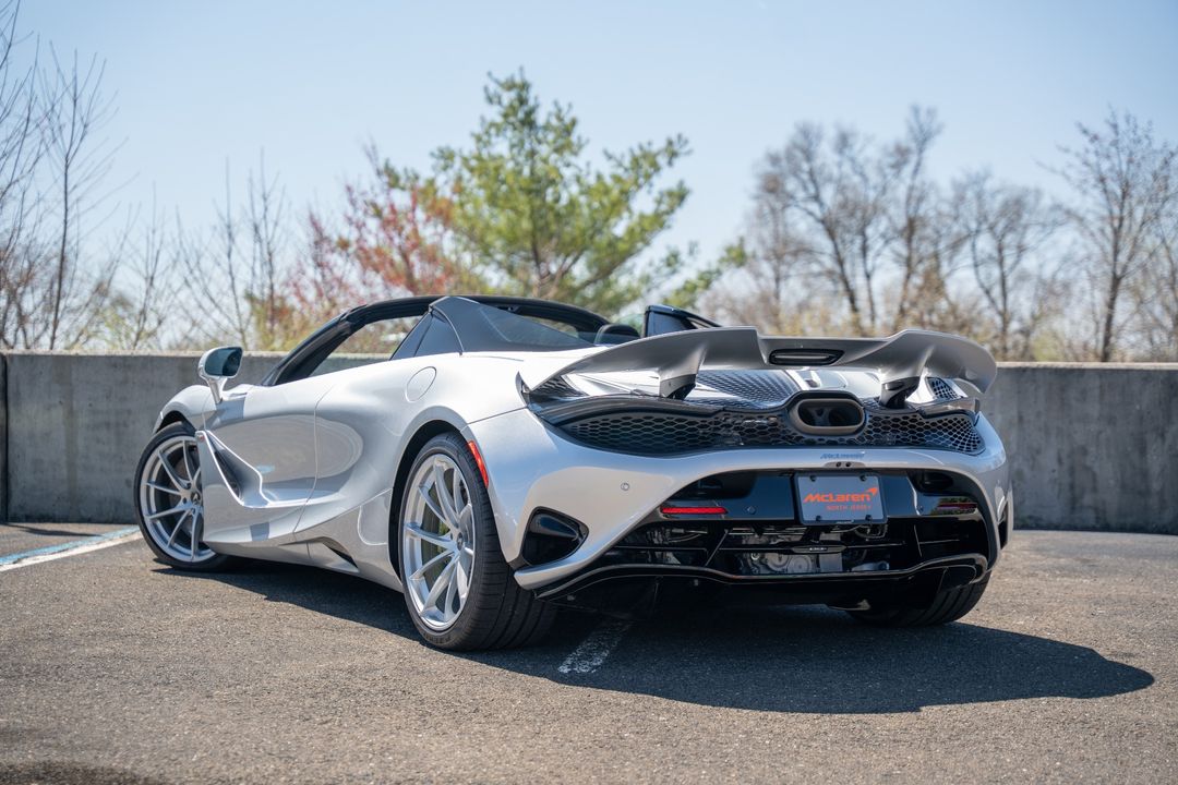 2025 McLaren 750S Spider