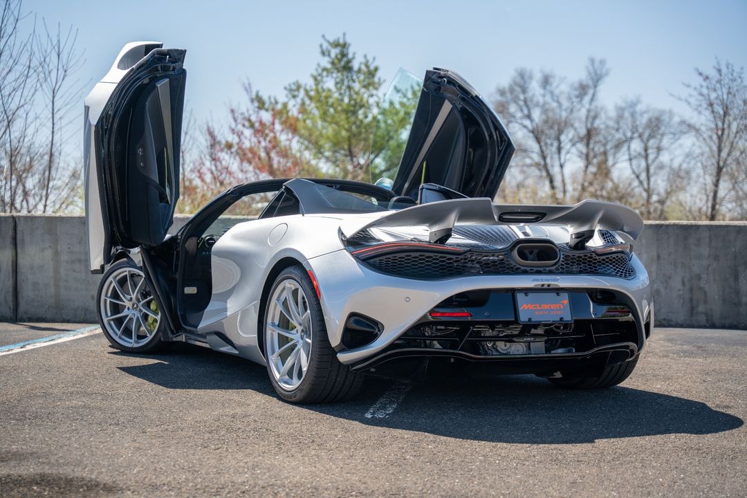 2025 McLaren 750S Spider