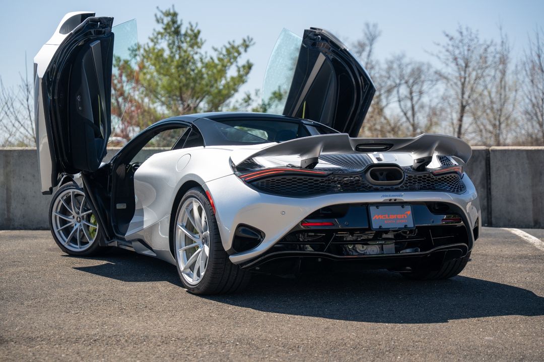 2025 McLaren 750S Spider
