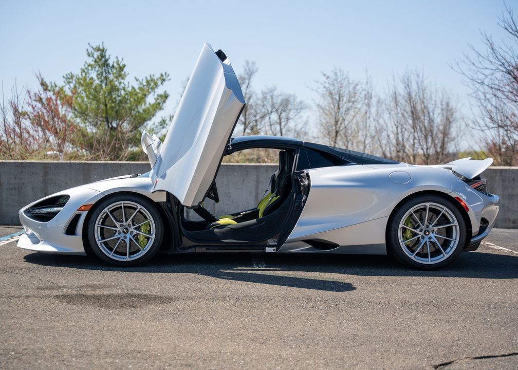 2025 McLaren 750S Spider