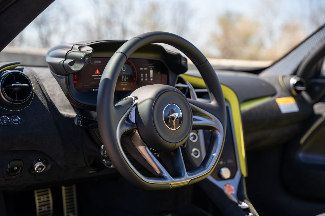 2025 McLaren 750S Spider