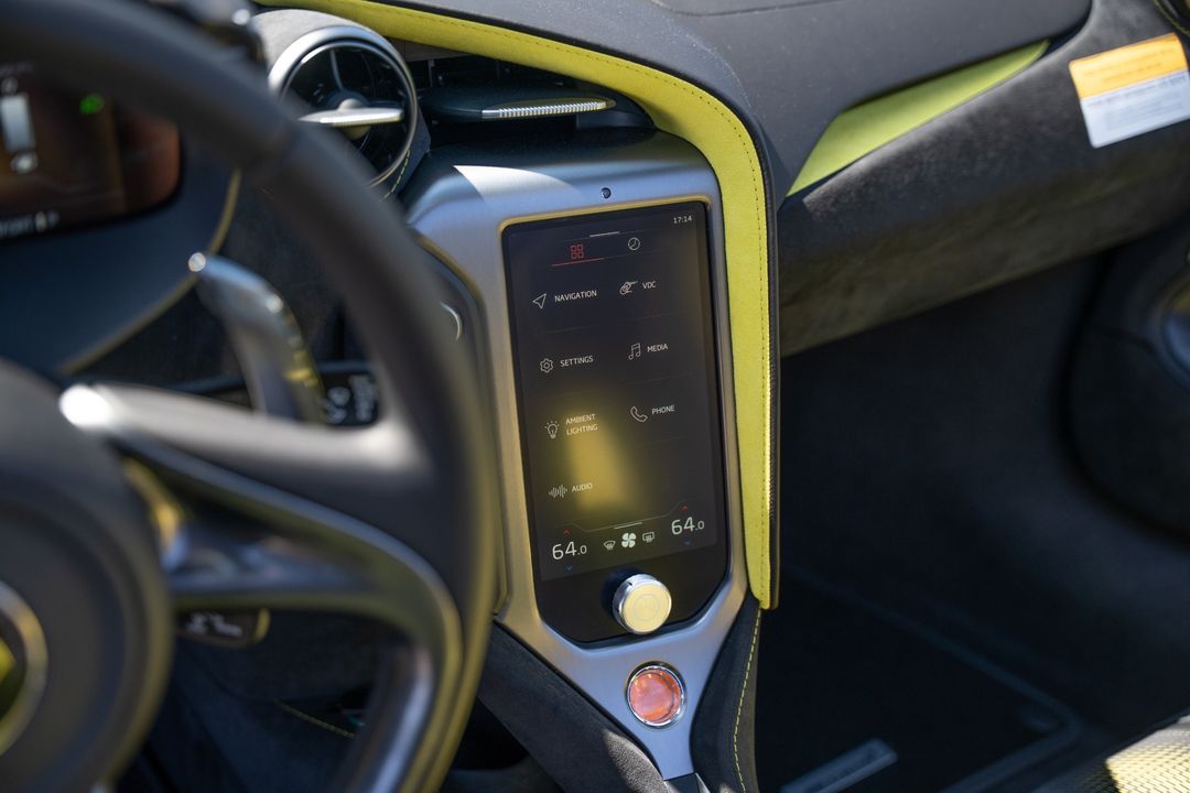 2025 McLaren 750S Spider