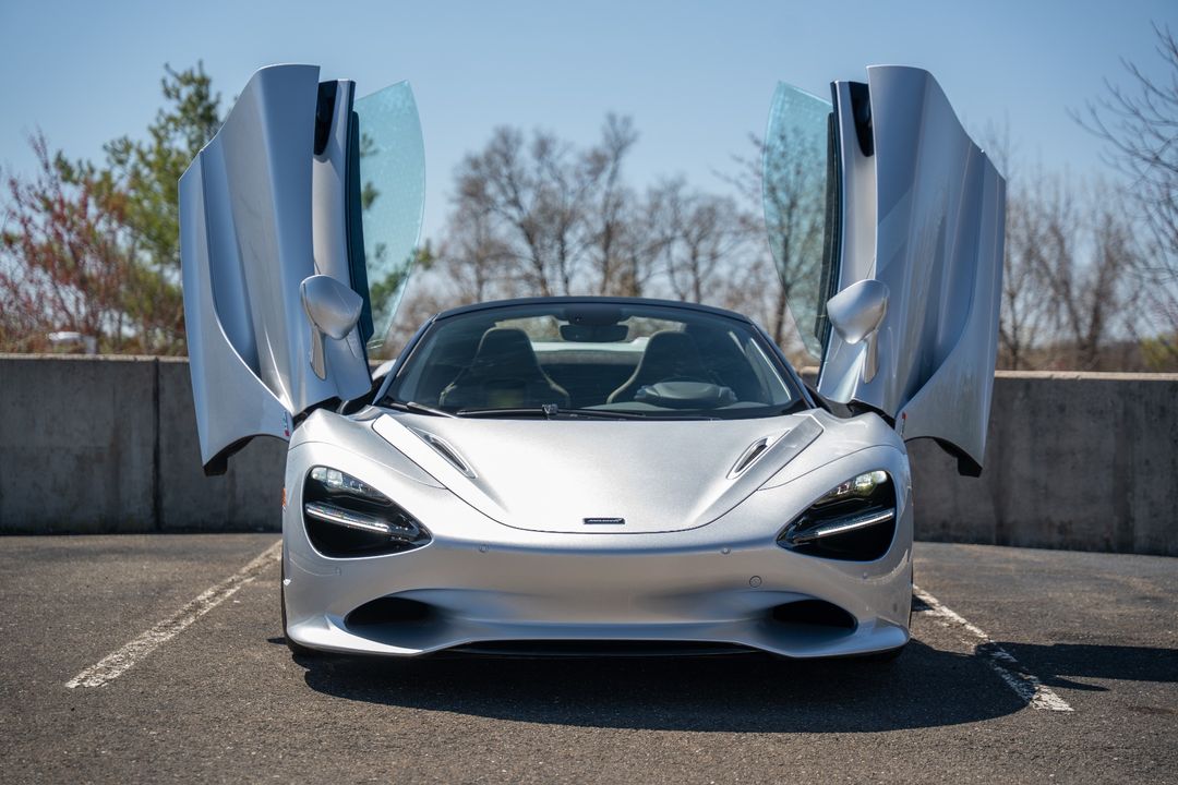 2025 McLaren 750S Spider