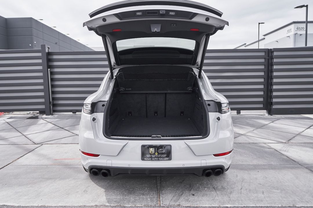 2020 Porsche Cayenne Coupe