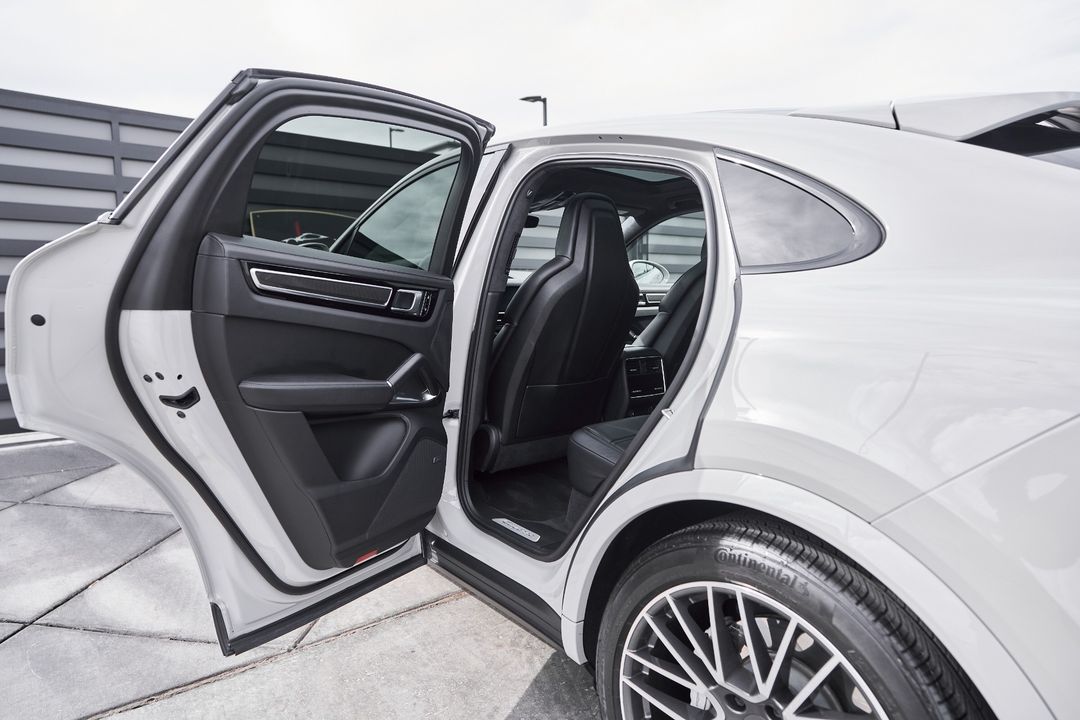 2020 Porsche Cayenne Coupe