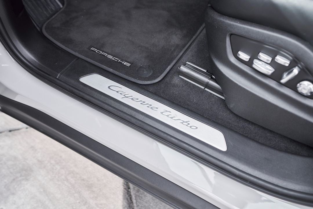 2020 Porsche Cayenne Coupe