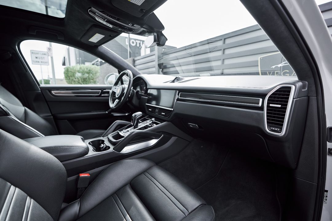 2020 Porsche Cayenne Coupe