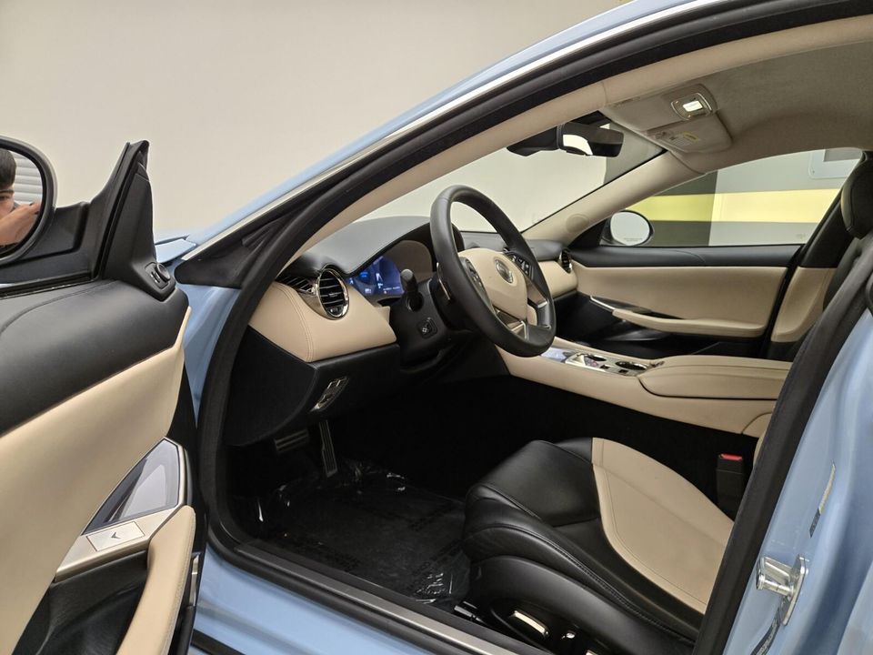 2018 Karma Revero