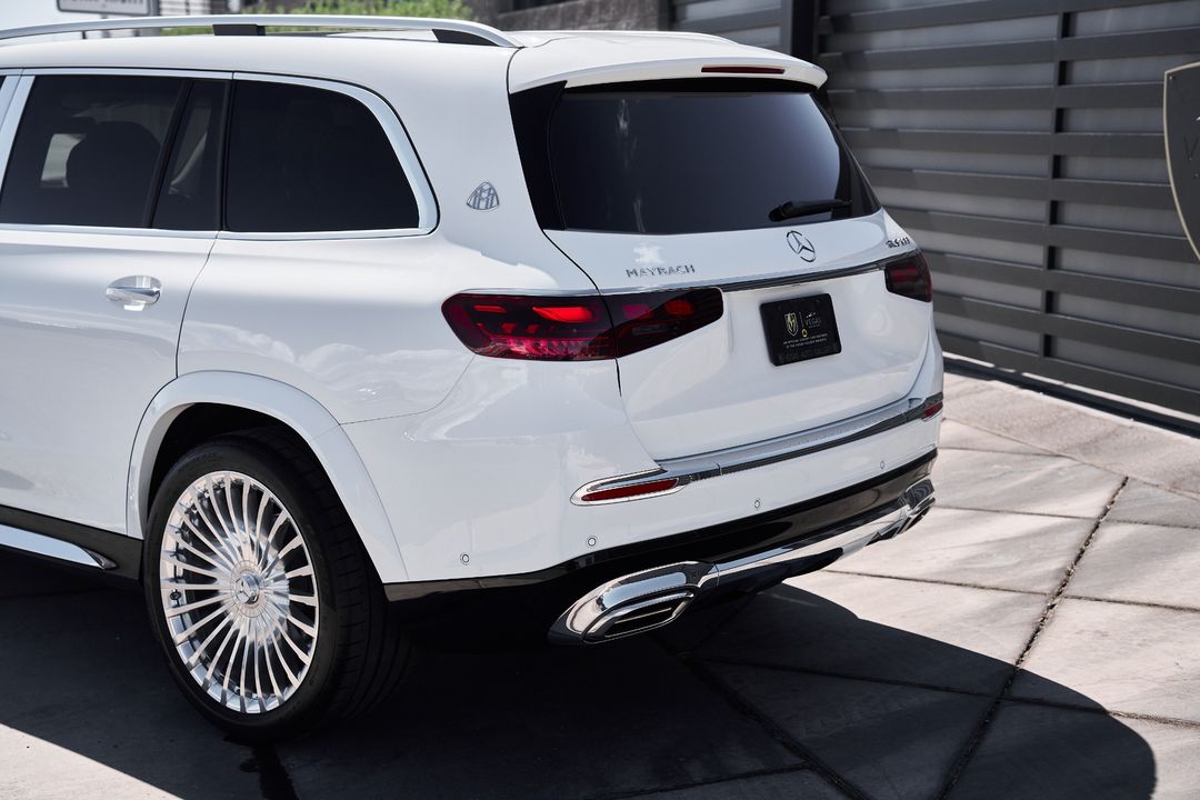 2025 Mercedes-Benz GLS