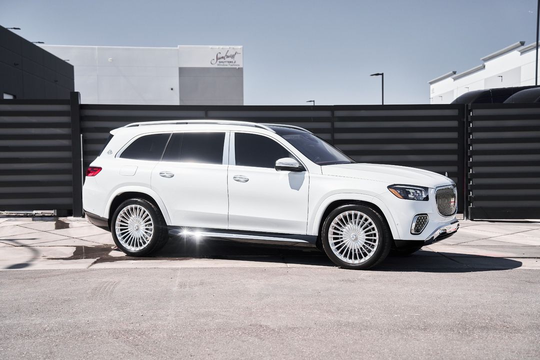 2025 Mercedes-Benz GLS
