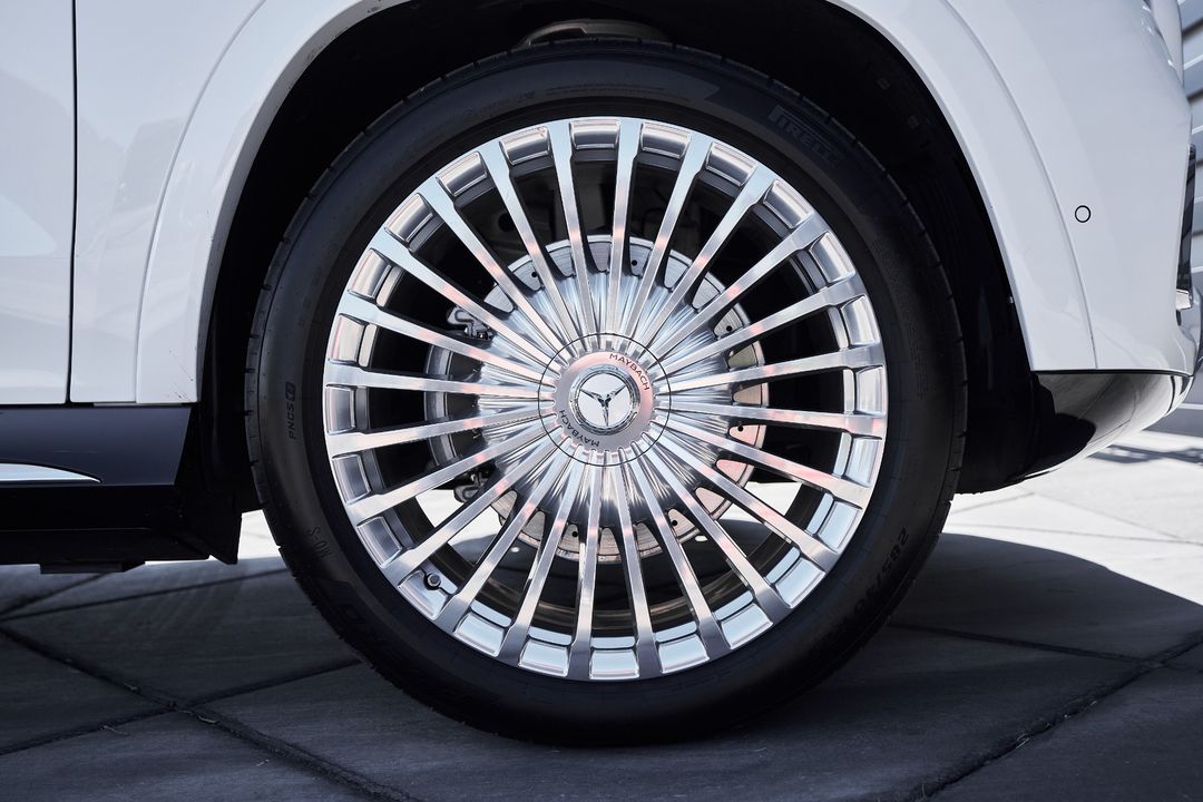 2025 Mercedes-Benz GLS