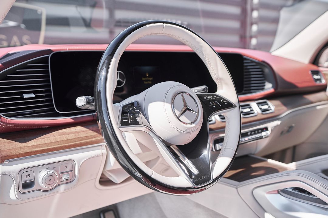 2025 Mercedes-Benz GLS