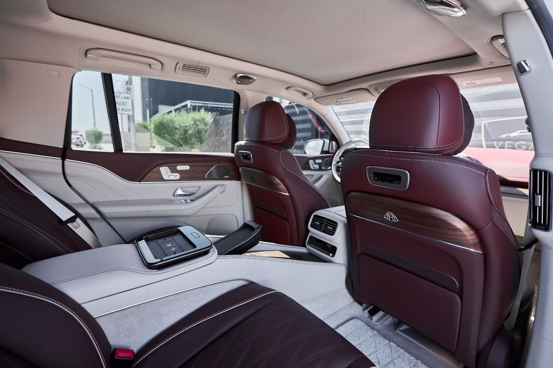 2025 Mercedes-Benz GLS