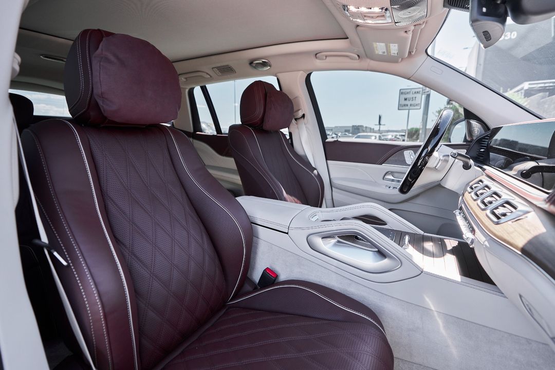 2025 Mercedes-Benz GLS