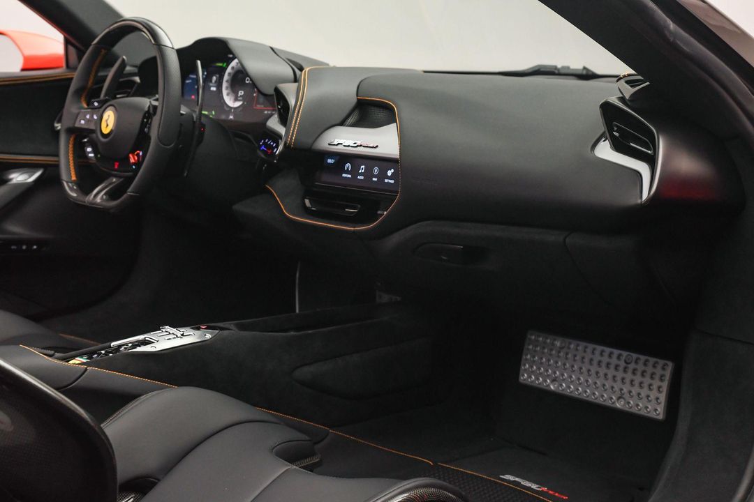 2025 Ferrari SF90 Spider