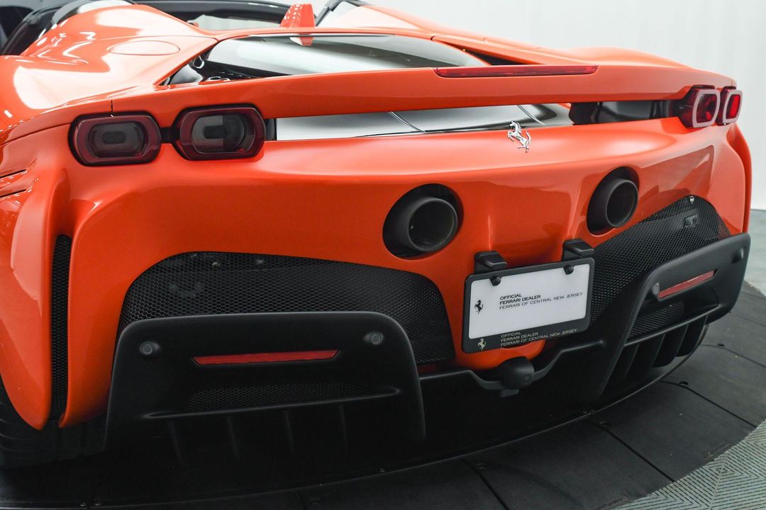 2025 Ferrari SF90 Spider